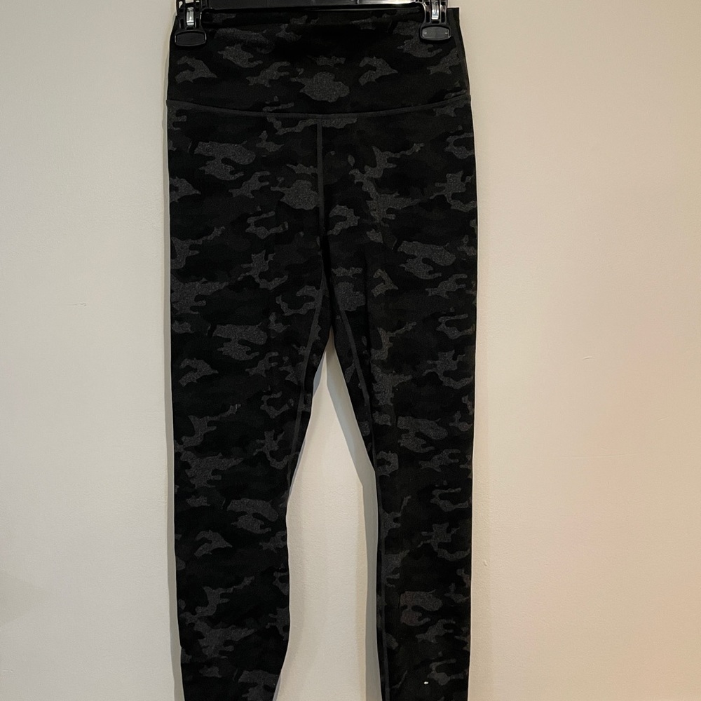 Fabletics camouflage Leggings